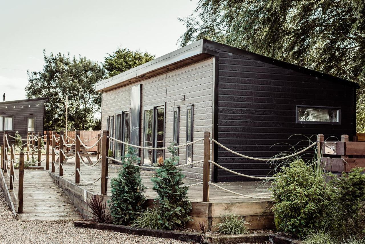 Black Bull Retreat, Barmston With Private Hot Tubs Driffield Εξωτερικό φωτογραφία