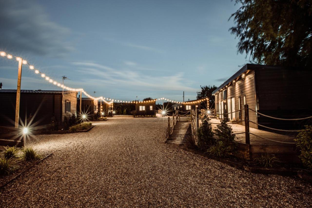 Black Bull Retreat, Barmston With Private Hot Tubs Driffield Εξωτερικό φωτογραφία