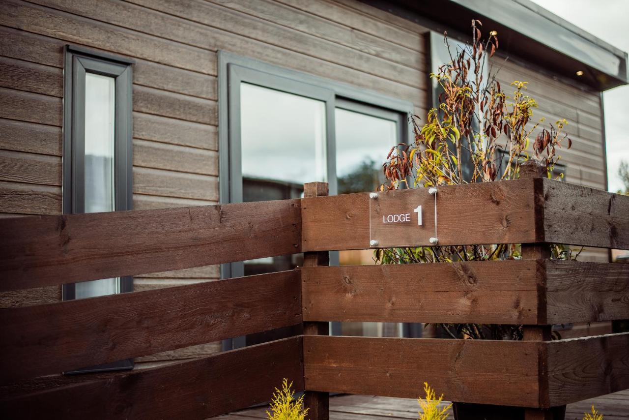 Black Bull Retreat, Barmston With Private Hot Tubs Driffield Εξωτερικό φωτογραφία
