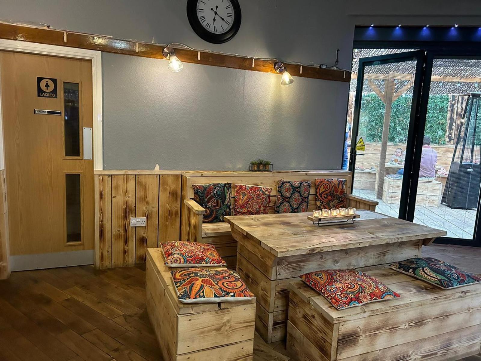 Black Bull Retreat, Barmston With Private Hot Tubs Driffield Εξωτερικό φωτογραφία